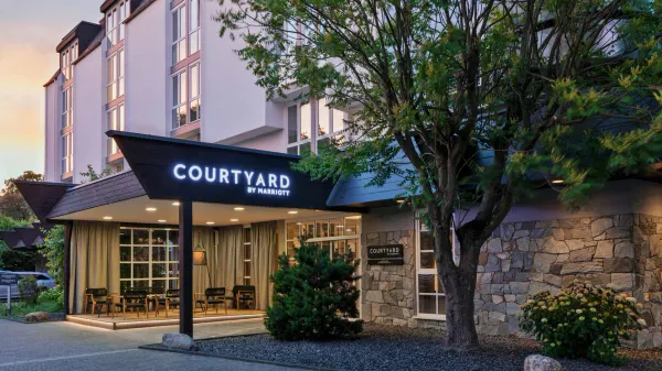 Courtyard Wiesbaden-Nordenstadt image