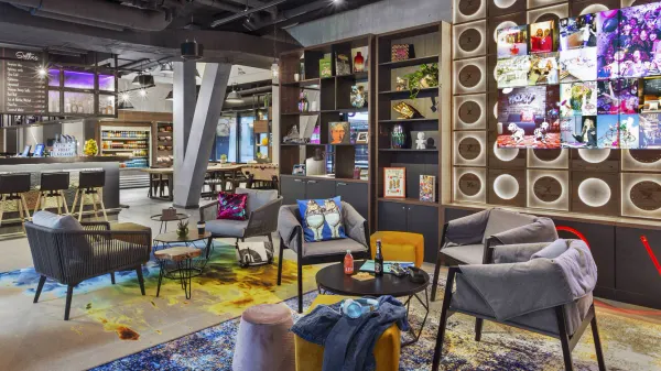 Moxy Lausanne City image