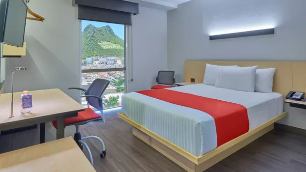 City Express by Marriott Guaymas photo