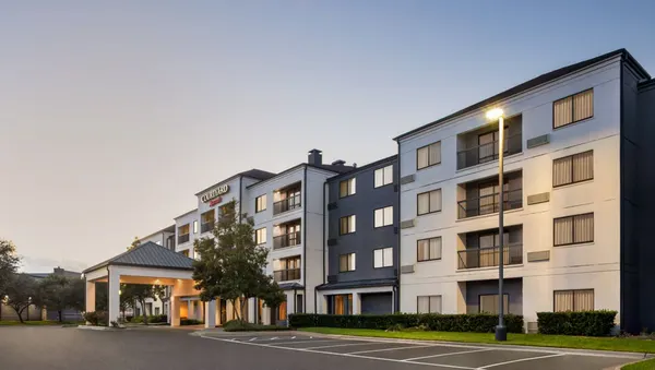 Courtyard Houston Sugar Land/Stafford photo