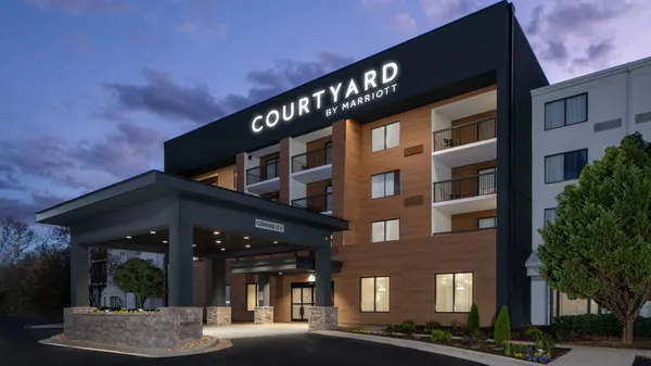 Courtyard Decatur photo