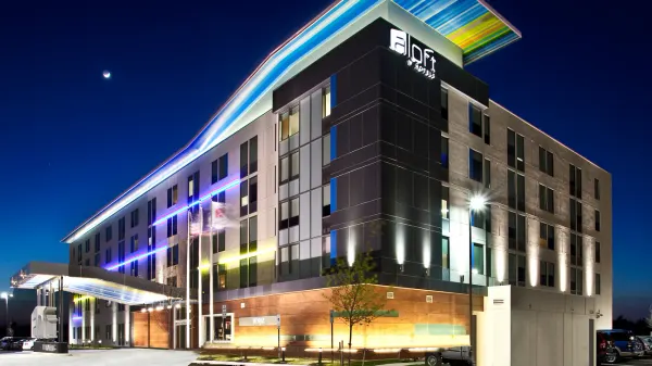 Aloft Dulles Airport North image