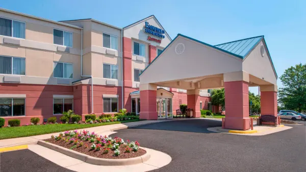 Fairfield Inn & Suites Dulles Airport Chantilly image