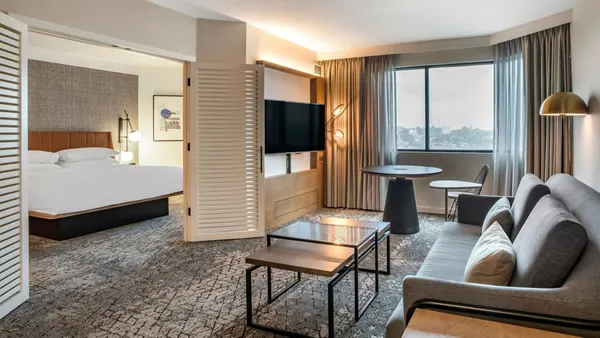 Sheraton Suites Wilmington Downtown photo