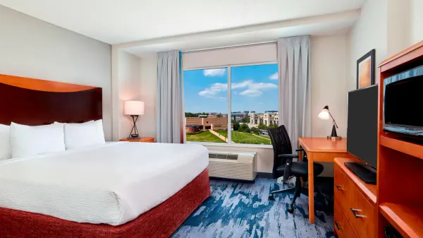 Fairfield Inn & Suites Indianapolis Downtown image