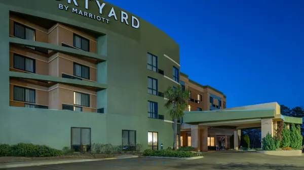 Courtyard Jackson Airport/Pearl photo