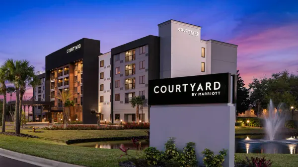 Courtyard Jacksonville Butler Boulevard image