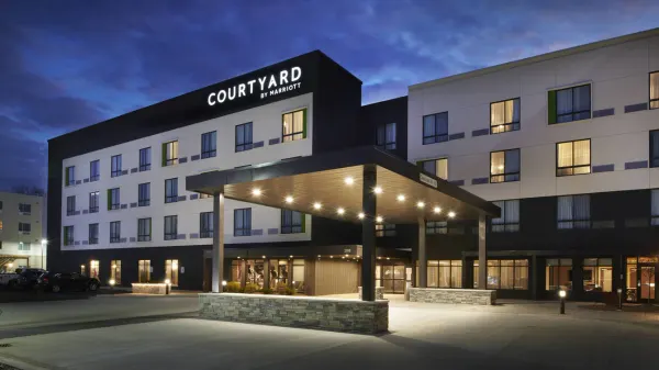 Courtyard Jackson photo