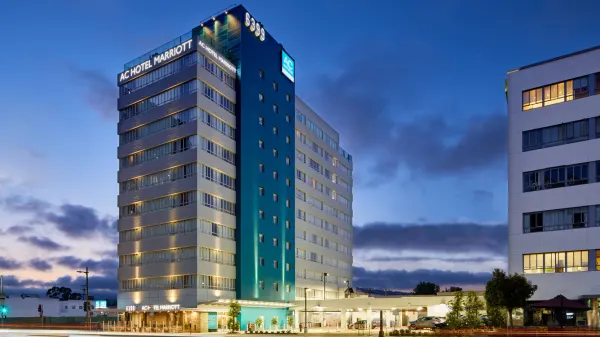 AC Hotel Beverly Hills image