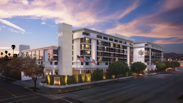 SLS Hotel, a Luxury Collection Hotel, Beverly Hills photo