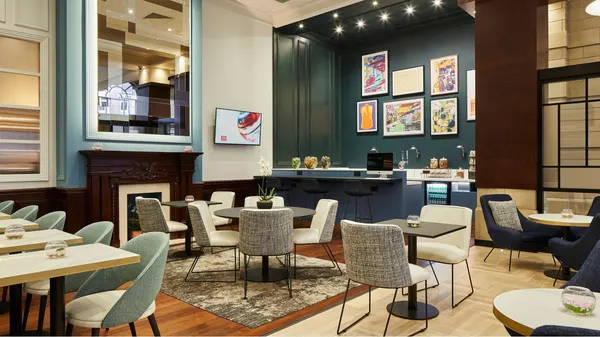 Leeds Marriott Hotel photo