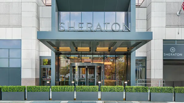 Sheraton LaGuardia East Hotel image