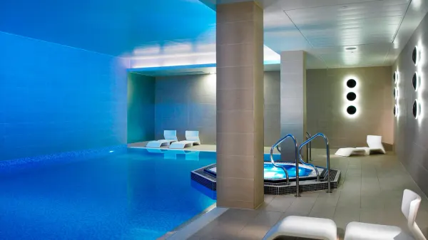 Lingfield Park Marriott Hotel & Country Club photo