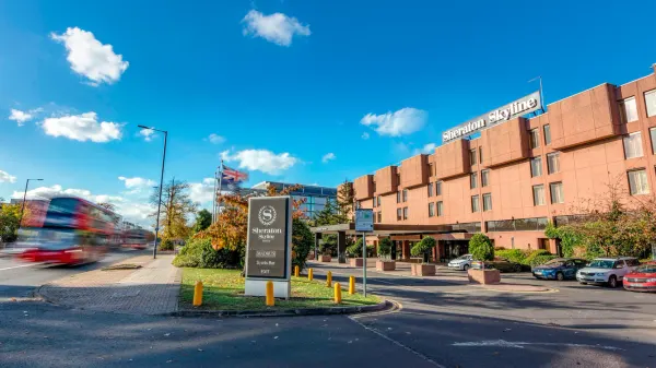Sheraton Skyline Hotel London Heathrow image