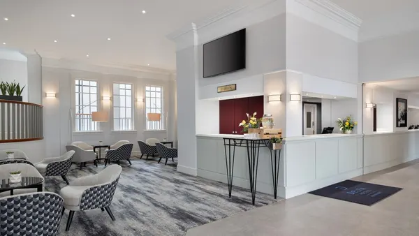 Delta Hotels Heathrow Windsor photo