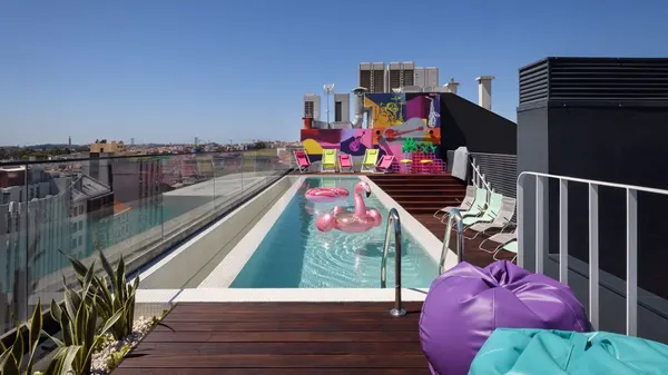 Moxy Lisbon City image