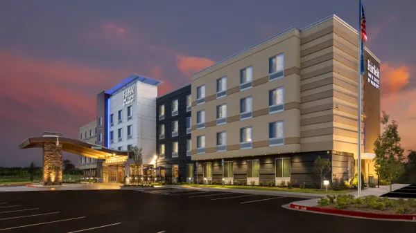 Fairfield Inn & Suites Little Rock Airport image
