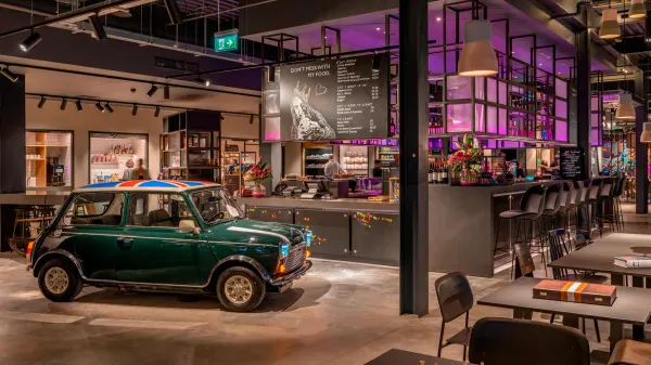 Moxy London Heathrow Airport photo
