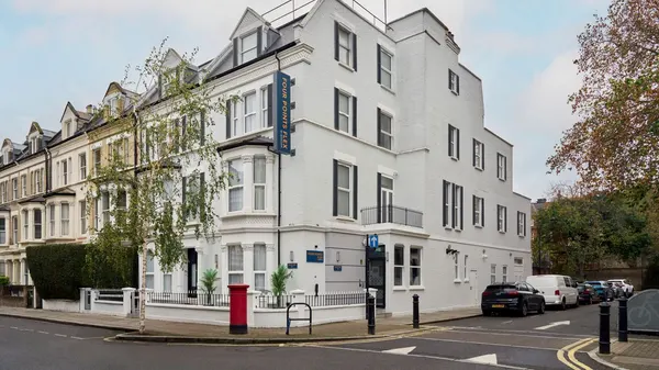 Four Points Flex by Sheraton London Kensington Olympia image