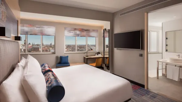 Aloft Madrid Gran Via image