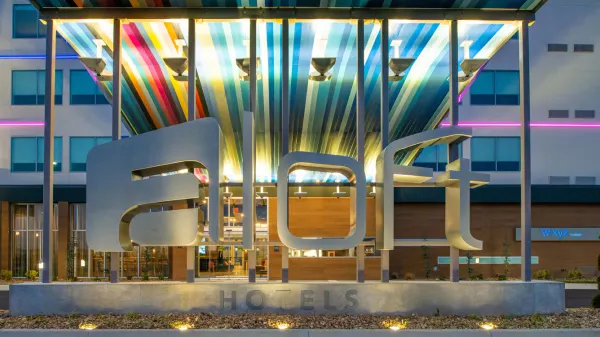 Aloft North Kansas City photo