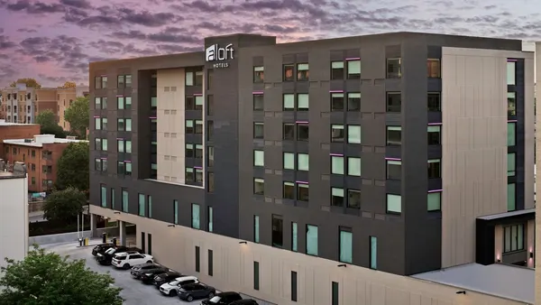 Aloft Kansas City Country Club Plaza image