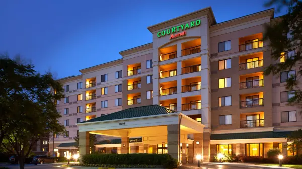Courtyard Kansas City Overland Park/Convention Center photo