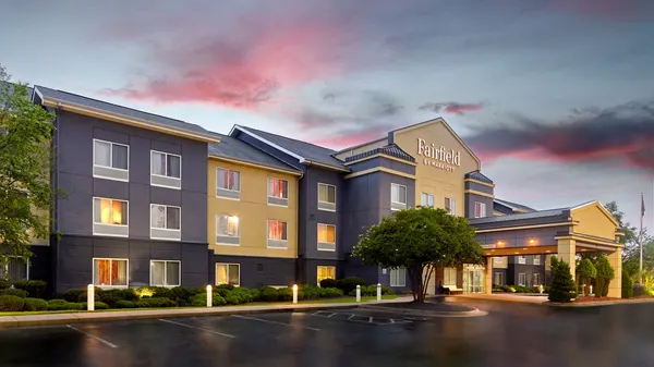 Fairfield Inn & Suites Warner Robins photo