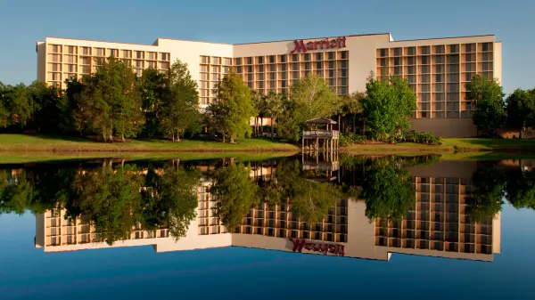 Marriott Orlando Airport Lakeside photo