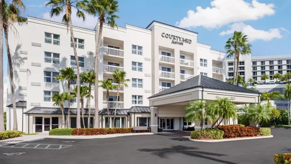 Courtyard Miami Aventura Mall image