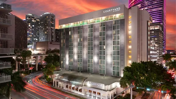 Courtyard Miami Downtown/Brickell Area image