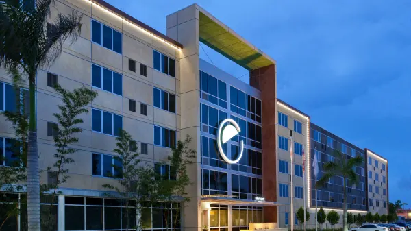 Element Miami International Airport image
