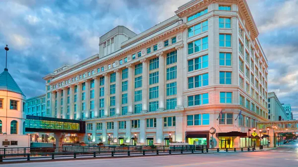Residence Inn Milwaukee Downtown image