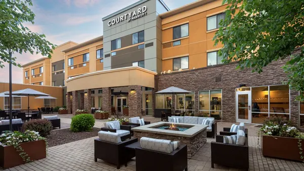 Courtyard Mankato photo