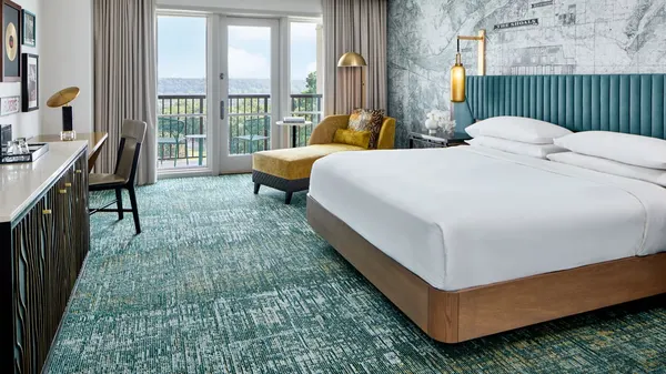 Renaissance Shoals Resort & Spa photo