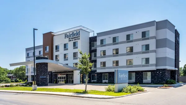 Fairfield Inn & Suites Minneapolis North image
