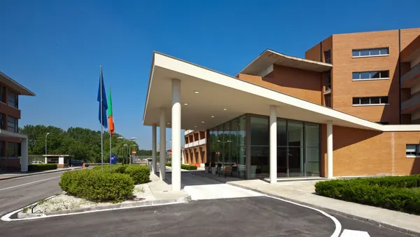 Inn Naples Airport photo