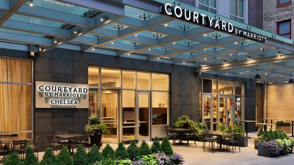 Courtyard New York Manhattan/Chelsea image
