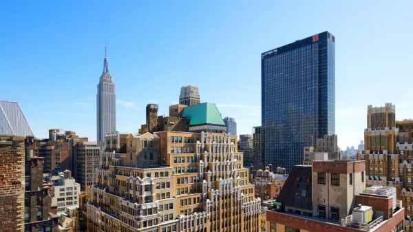 Courtyard New York Manhattan/Times Square West image