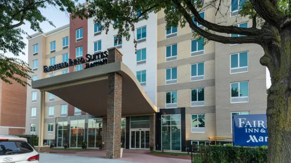 Fairfield Inn & Suites New York Queens/Fresh Meadows image