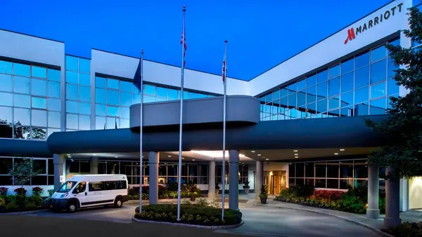 Marriott Melville Long Island image