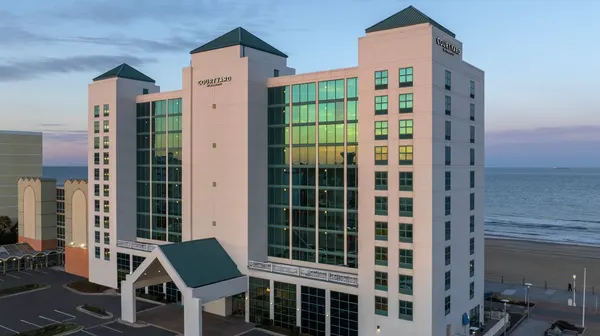 Courtyard Virginia Beach Oceanfront/South image