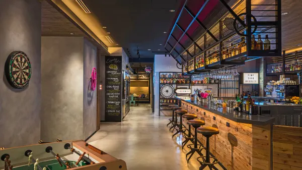 Moxy Osaka Honmachi image