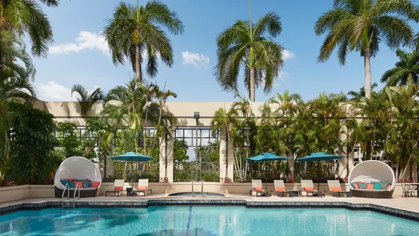 Boca Raton Marriott at Boca Center photo