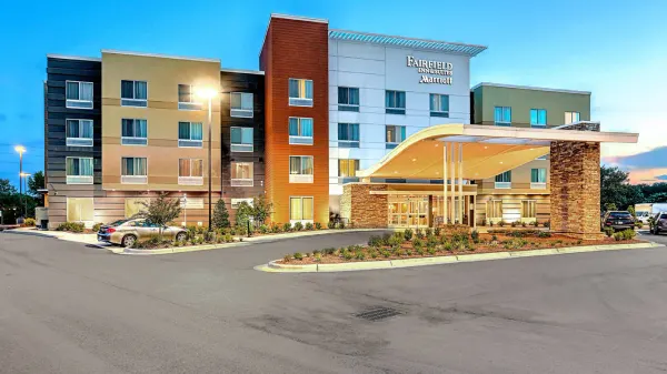 Fairfield Inn & Suites Greenville image