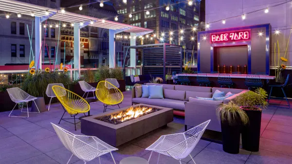 Aloft Philadelphia Downtown image