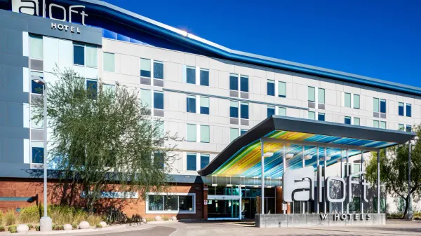 Aloft Tempe image
