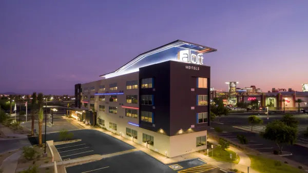 Aloft Glendale at Westgate image