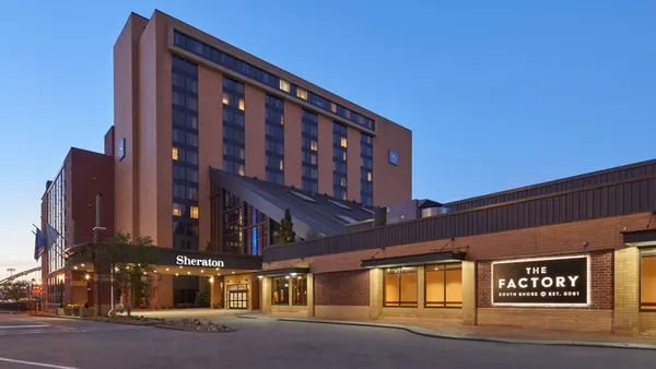 Sheraton Pittsburgh Hotel at Station Square photo