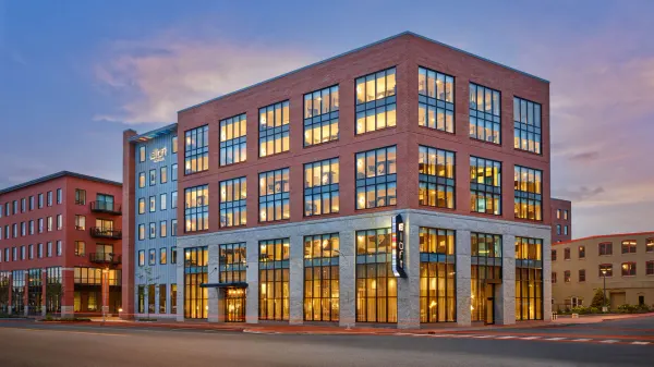 Aloft Portland Downtown Waterfront ME image